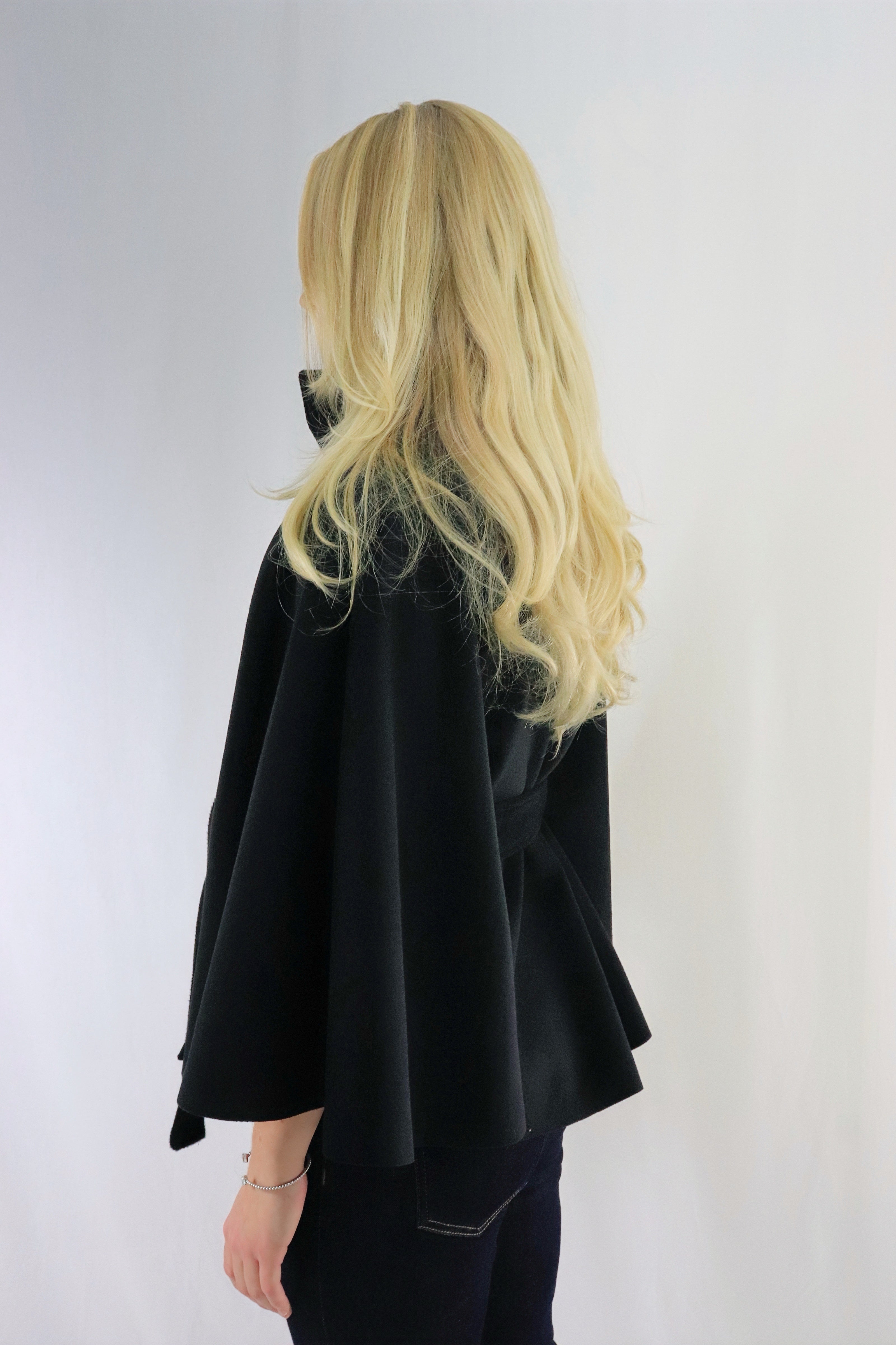 Lova ponchojacka - Svart