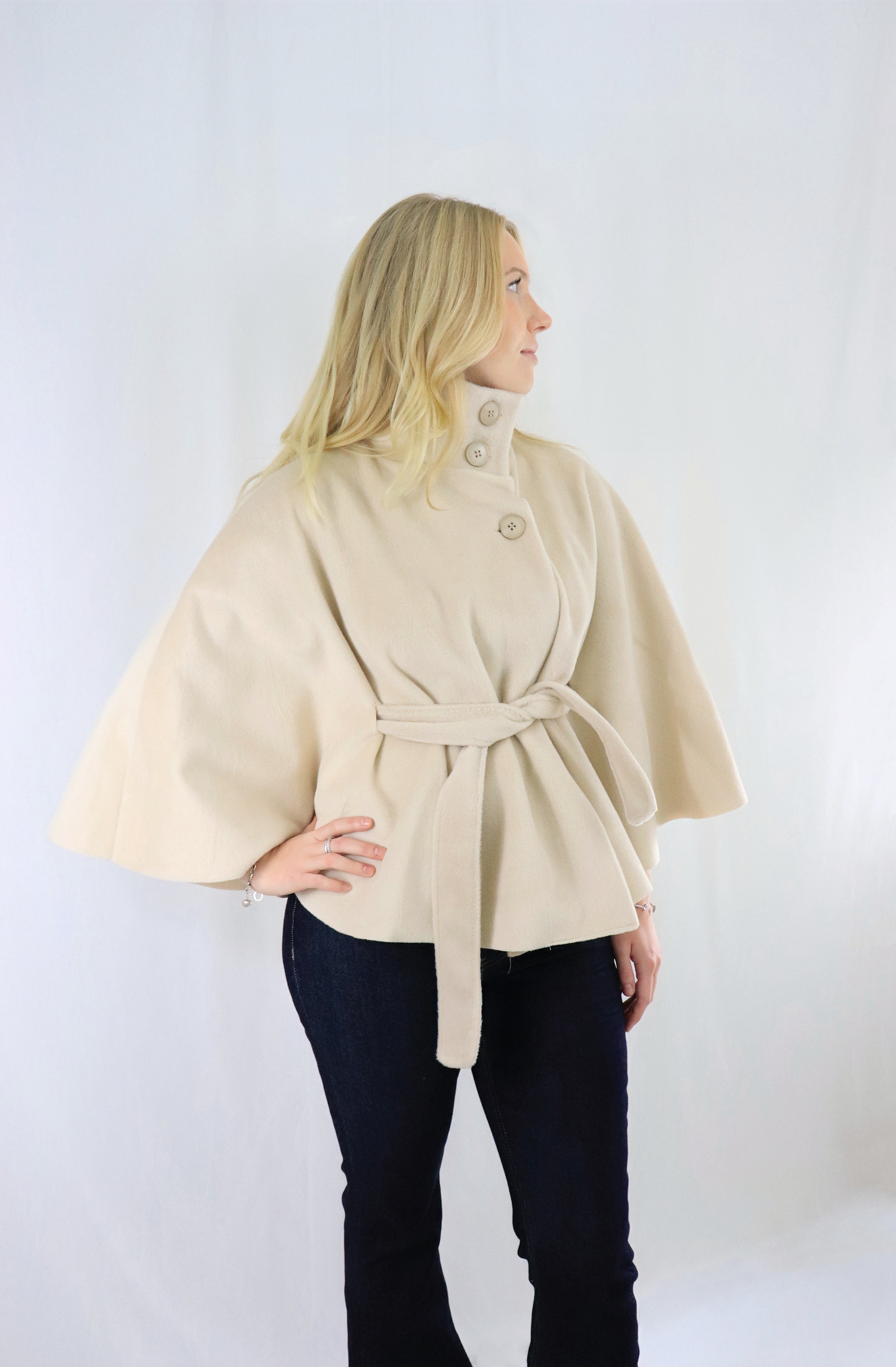 Lova ponchojacka - Beige