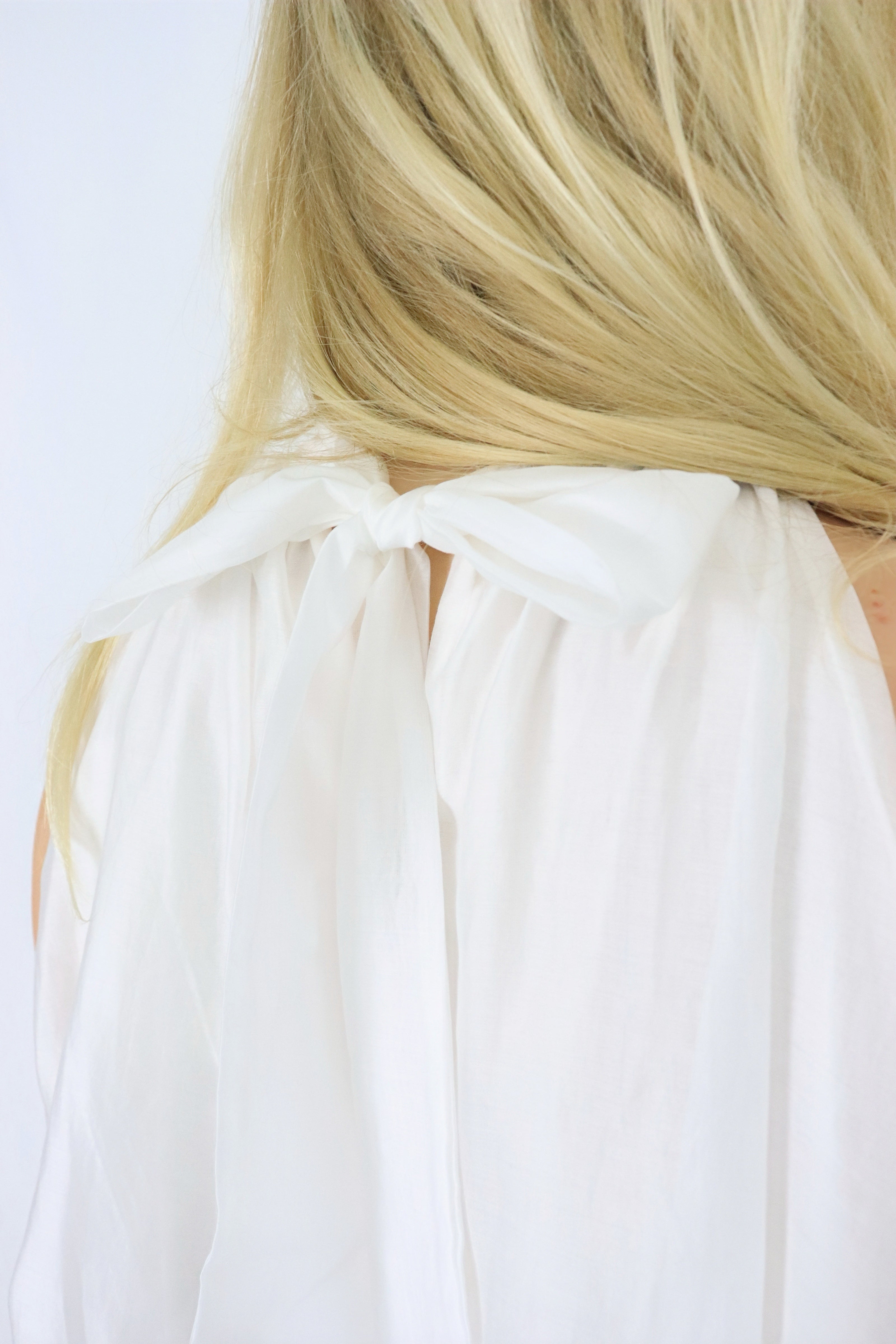 Topp med knytband - Vit