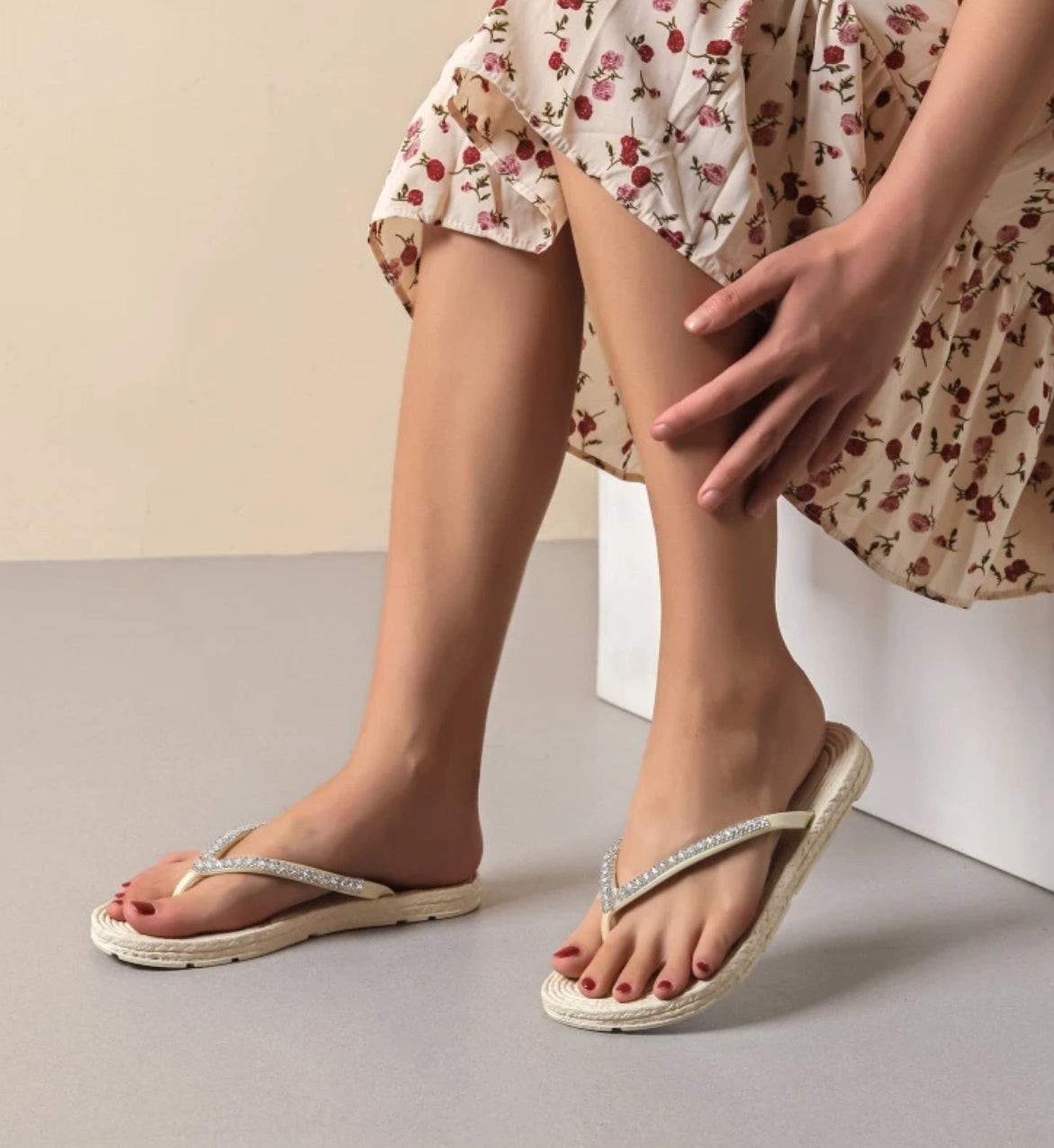 Flip Flops med strass - Beige