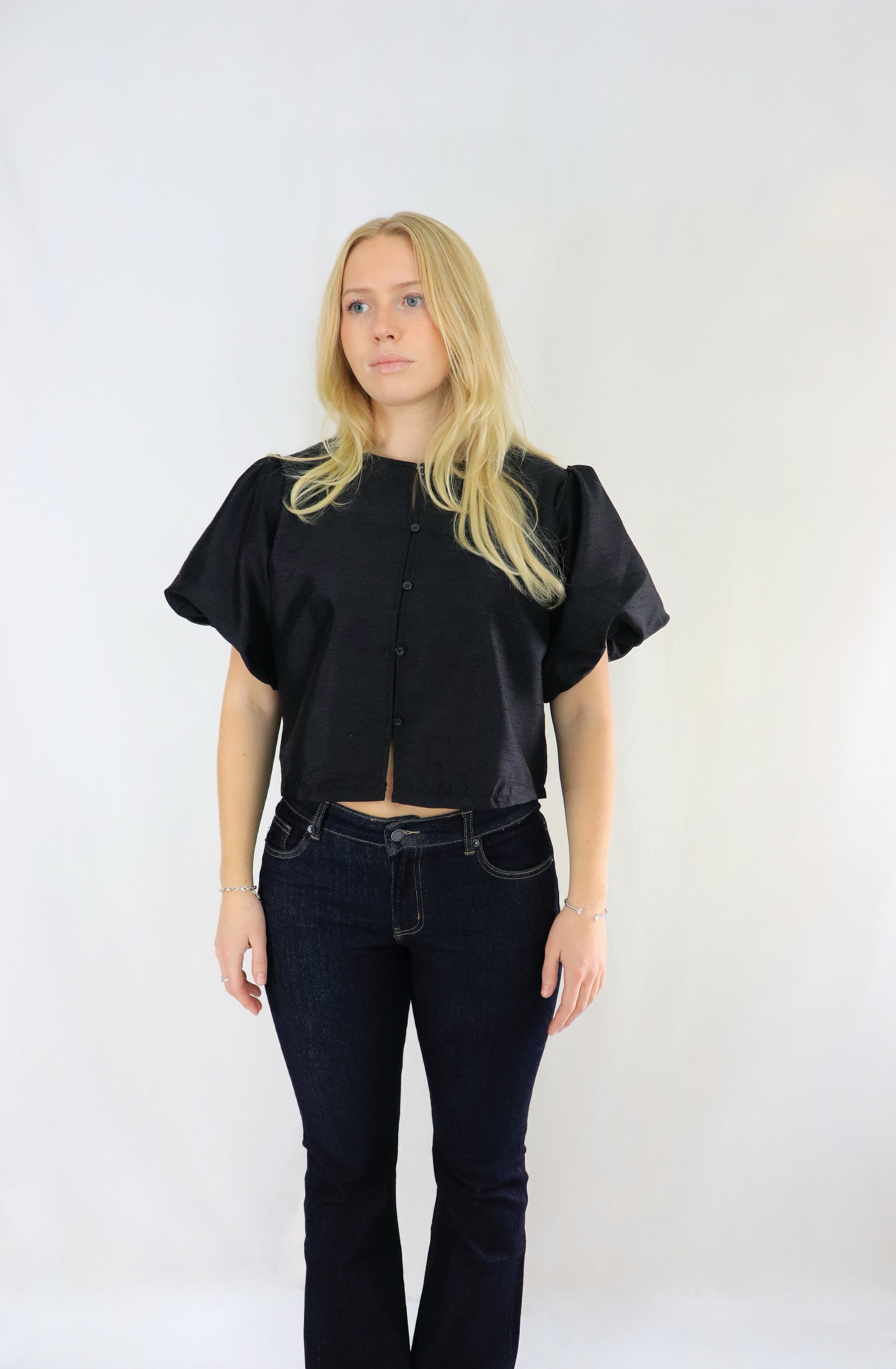 Balloon Sleeve Button Top - Svart